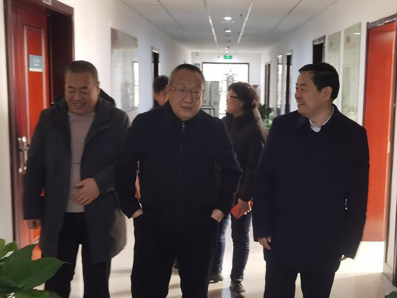 山西農業大學校長張強蒞臨山西麻豆网站传媒免费指導